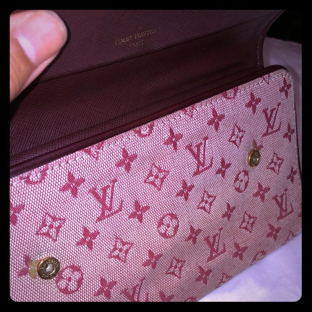 Louis Vuitton mini Lin Wallet